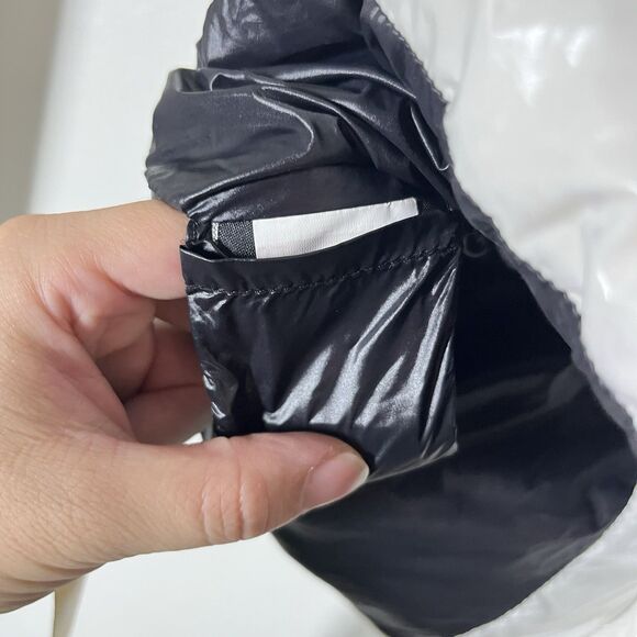 SAM NEW YORK Freedom White Glossy Down Puffer Vest Down Filled Sz L Flaws - Picture 9 of 11